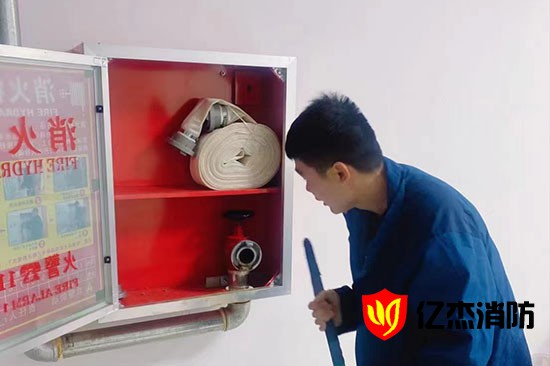 超市消防維保不可忽視:發(fā)現(xiàn)隱患及時(shí)處理,讓消防安全無(wú)憂