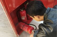 �������̷���(w��)������(n��i)��Ҋ�Ĝ��������Ҫ������